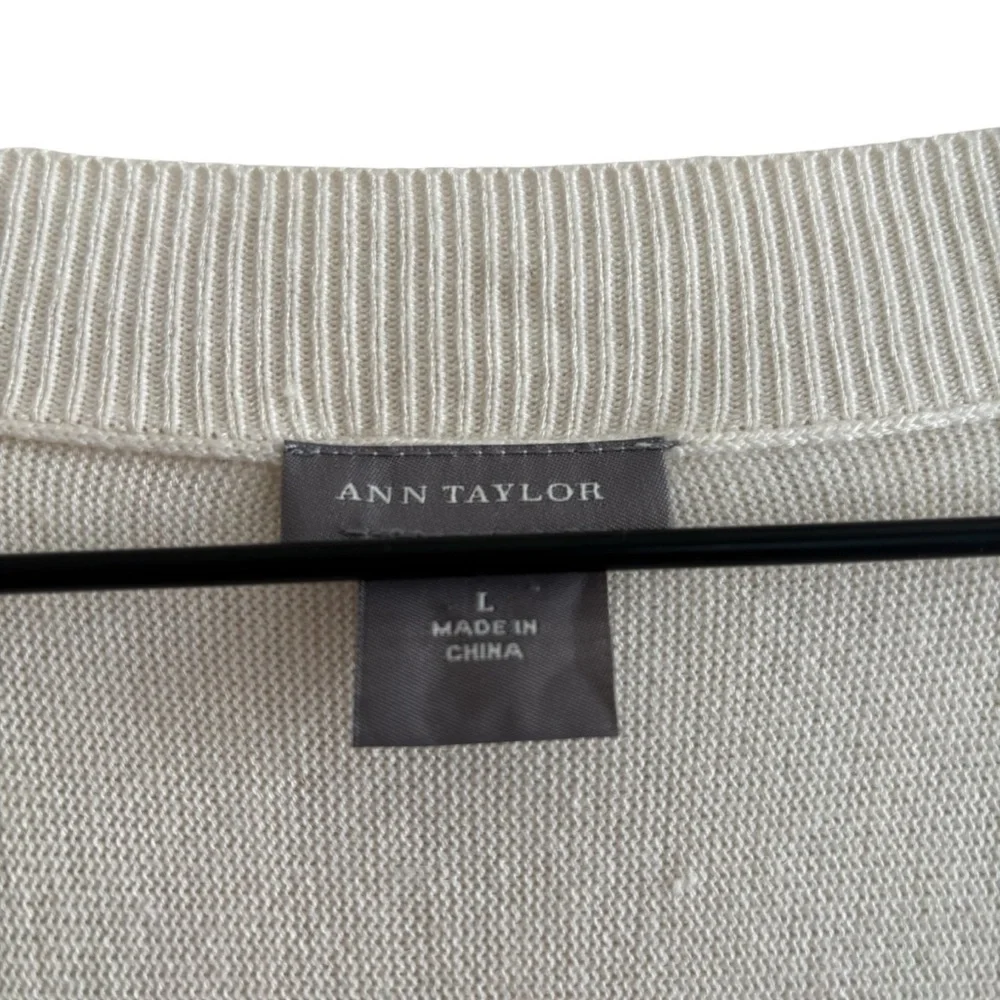 Ann Taylor Cashmere Blend Sweater Large Deep Pullover V-Neck Office Quiet Luxury